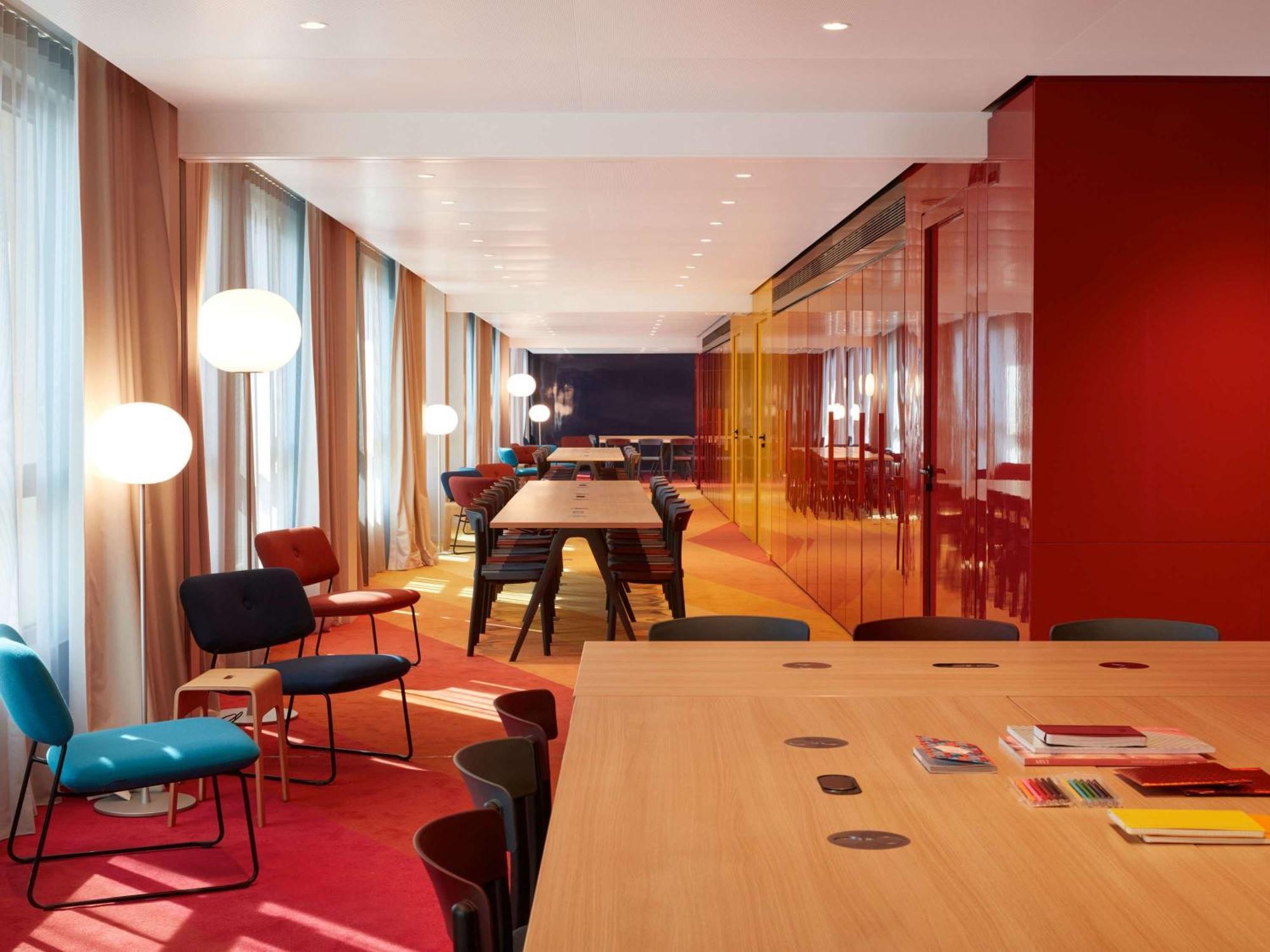 So/ Paris Hotel Zewnętrze zdjęcie The library